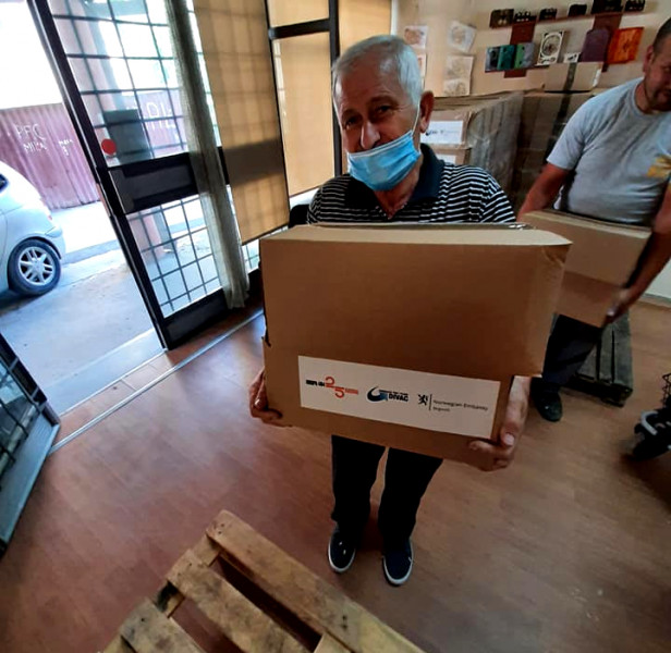 Podeljeni paketi pomoći najugroženijim građanima Vranja