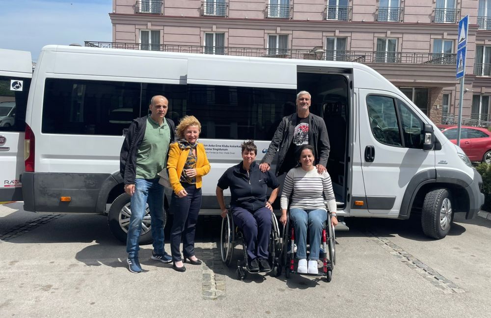 The Ana and Vlade Divac Foundation Donated a Van to the Club for Basketball Players with Disabilities