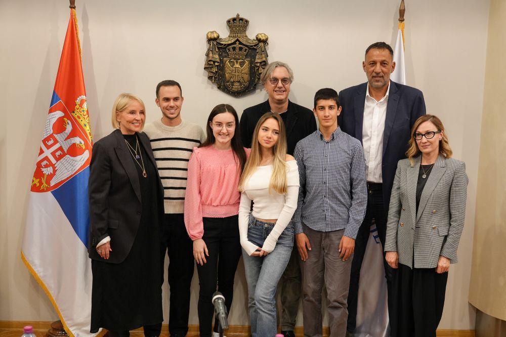 The Serbian Chamber of Commerce donates funds for 20 Divac scholarship holders